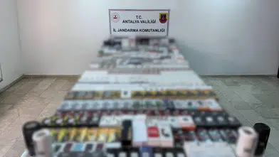 Antalya’da Kaçak Elektronik Operasyonu! Milyonluk Ürünler Ele Geçirildi