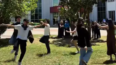 Akdeniz Üniversitesi'nde Bahar Coşkusu! 'Dekan Bile Dayanamadı'