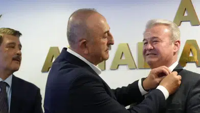 CHP’den AK Parti’ye Serikli Meclis Üyelerine Çavuşoğlu’ndan Rozet