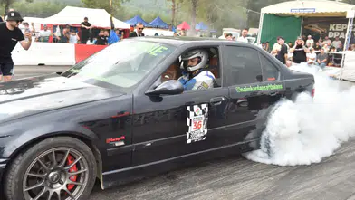 Kepez'de Drag Yarışları Heyecanı: Şampiyona Sürüyor