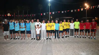 Finike’de İlk Ayak Tenisi Turnuvası: İlk Şampiyonlar Belli Oldu