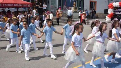 Eğirdir Mustafa Çetinkaya Öğrencilerinden Yıl Sonu Şenliği