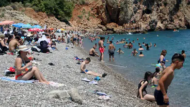 Aşırı Sıcaklar Antalya'yı Esir Aldı: Termometreler 41'i Gördü