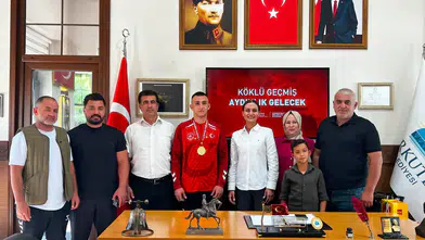 Korkuteli'de Altın Gurur: Avrupa Şampiyonu İlçeye Döndü!