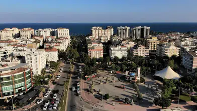 Konyaaltı’nda Aidat Krizi: Fahiş Artış ve Kesintiler Yargıya Taşındı