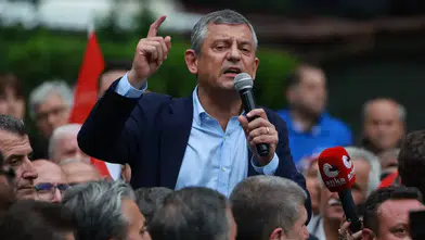 Özgür Özel Sahaya İndi, Antalya Örgütü Onu Yalnız Bırakmadı!