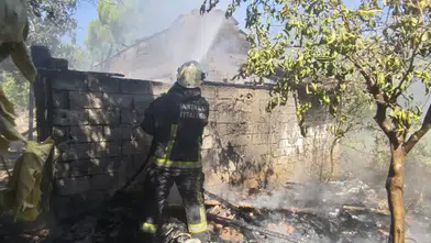 Antalya'da Metruk Gecekonduda Korkutan Yangın Söndürüldü