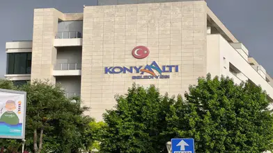 Antalya’da Belediyeden Personeline “Sıcak İzni”
