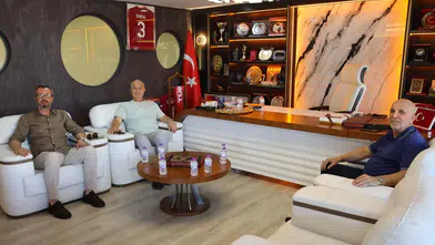 Alanya Belediye Başkanı Özçelik’ten Corendon Alanyaspor’a Destek Ziyareti
