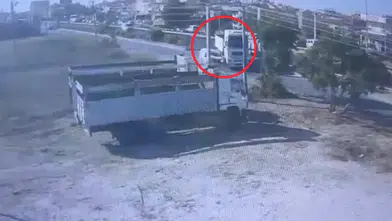Manavgat’ta Direğe Çarpan Araç Hurdaya Döndü