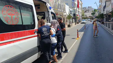 Manavgat'ta Motosiklet Dehşeti! Çarptığı Yayayı Bırakıp Kaçtı