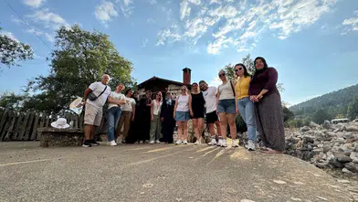 Akdeniz Üniversitesi Mezunu Genç Cübbeyi Bırakıp Turist Rehberi Oldu