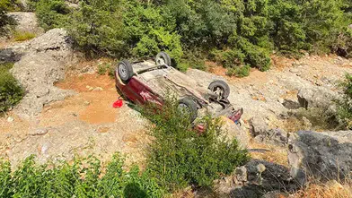 Feke'de Trafik Kazası: Sürücü ve Eşi Hastanelik Oldu