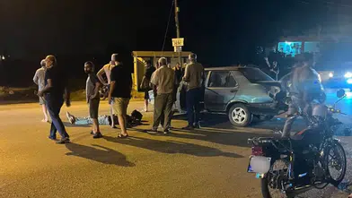 Hatay'da 'U' Dönüşü Yapan Otomobile Ok Gibi Saplandılar