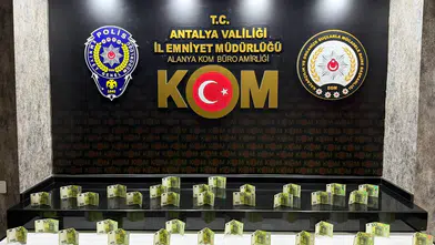 Antalya'da KOM Operasyonu: 22 Tarihi Eser Ele Geçirildi