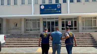 Mersin’de Aranan Hükümlüye Jandarma Operasyonu: 27 Yıl 6 Ay Ceza!