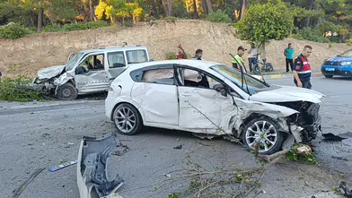 Manavgat'ta Feci Çarpışma: Olay Yeri Savaş Alanına Döndü