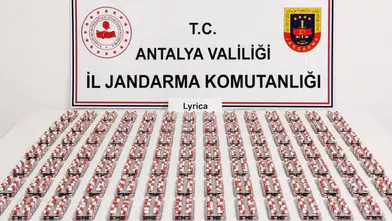 Döşemealtı’nda 5 Adrese Uyuşturucu Baskını! Evlerden Çıkanlar Şaşırttı
