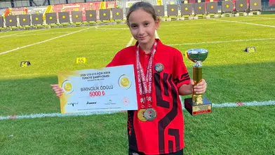 Manavgatlı Okçular Türkiye Şampiyonası'na Damga Vurdu: Elif Sare Erdem Zirvede