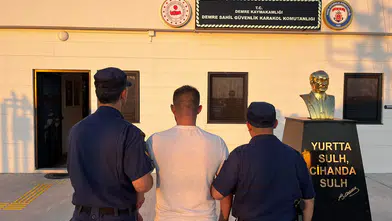 Sahil Güvenlik'ten 2 Aylık Takip: KKTC'de Arama Kararı Olan Firari Demre'de Yakalandı