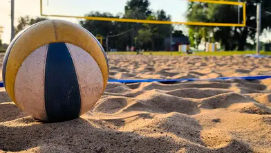 Manavgat'ta Plaj Voleybolu Halk Turnuvası Başvuruları Açıldı
