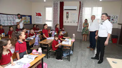 Serik Belediyesi’nden Eğitime Destek: Miniklerin İlk Heyecanı