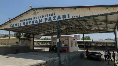 Burdur Belediyesi Canlı Hayvan Pazarı Şap Hastalığı Tedbiriyle Geçici Olarak Kapatıldı