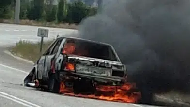 Burdur'da Seyir Halindeki Otomobil Yanarak Kül Oldu