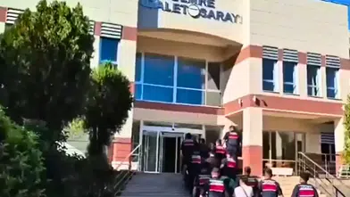 Demre'de Sahte Bungalov İlanıyla Tuzağa Düşürdüler: 3 İlde 6 Gözaltı