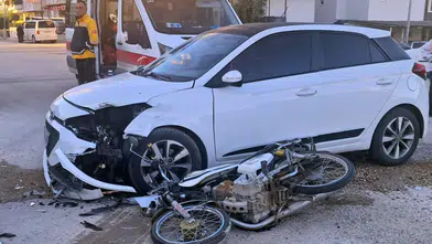 Serik'te Okul Yolunda Kaza: 16 Yaşındaki Liseli Yaralandı