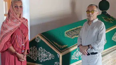 Bucakşeyhler'de Seyit Zekeriyya Türbesi Açıldı! Tuğba Özay Köyün Adının Hikayesini Anlattı