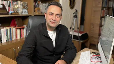 Murat Ağırel’den Kelepçe Kararına Tepki: “Mesele Kelepçe Değil, Halkın Gerçeği Öğrenme Meselesi”