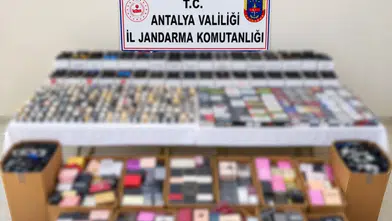 Manavgat'ta Depo Baskını: 6,25 Milyonluk Kaçak Ürün