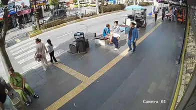 Manavgat’ta Anne ve Kıza Çarpıp Kaçtı 