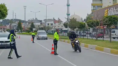 Manavgat'ta Trafik Denetimlerinde Motosikletli Polislerin Üzerine Sürüp Kaçtı