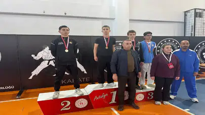 Kemer'in Karate Takımı Antalya’da Madalya Kazandı