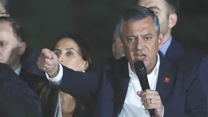 Özgür Özel’den Meydanda Kurultay Resti: "Harekete Geçiyoruz!"