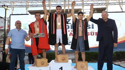 Manavgat’a Gümüş Madalya Gururu!  Manavgatlı Güreşçi Türkiye İkincisi Oldu!