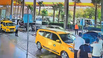 Antalya Otogarı’nda Çuvaldan Çıkardığı Bıçakla Güvenlikçilere Saldırdı