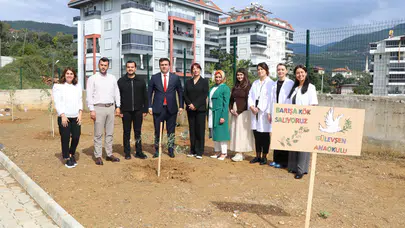 Alanya'da Minik Eller Geleceğe Nefes Oldu