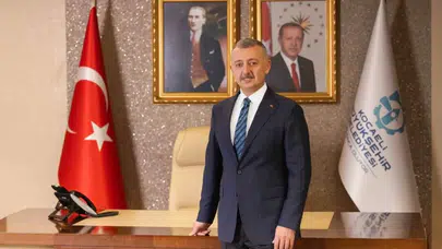 Kocaeli Büyükşehir Belediye Başkanı ve TBB Başkan Adayı Tahir Büyükakın Kimdir?