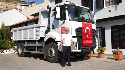 Finike Türkiye Belediyeler Birliği’nden Hibe Aracına Kavuştu