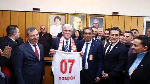 İYİ Parti Antalya’dan Rıza Perçin’e “Antalyaspor Üzerinden Siyaset” Tepkisi