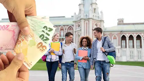 Antalya Büyükşehir’den Üniversitelilere Burs Müjdesi!