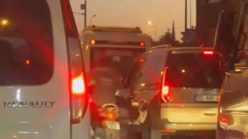 Mersin’de Trafikte Darp Affedilmedi! Motosikletli İki Şahıs Tutuklandı