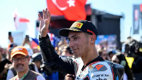 Alanyalı Razgatlıoğlu’nun 3. Dünya Şampiyonluğu Mücadelesi Dev Ekranda!