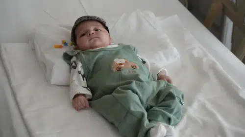 Filistinli 9 Aylık Bebek Antalya’da Hayata Tutundu!