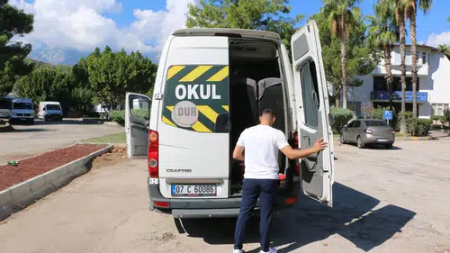Antalya’da Okul Servislerine Sıkı Denetim! Dönem Boyu Sürecek
