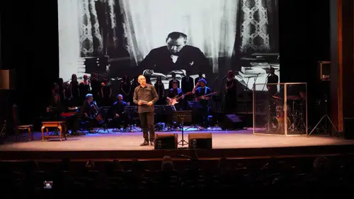 Sunay Akın “Aslanlı Yol” Söyleşisiyle Antalya’ya Geliyor!