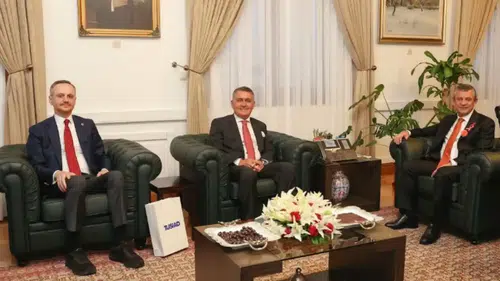 TÜSİAD Başkanı Orhan Turan’dan CHP’ye Ziyaret!